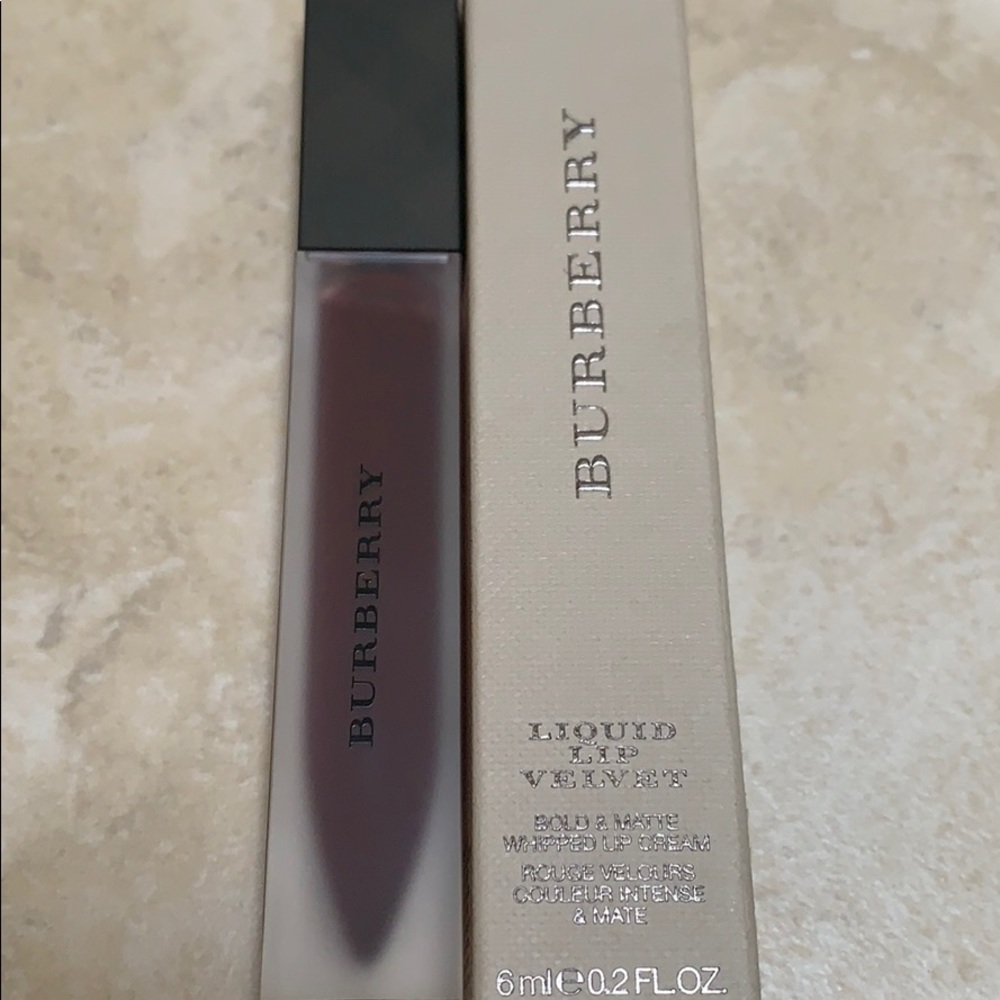 Burberry liquid lip velvet No.57 Black Cherry